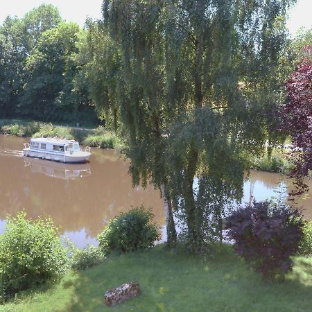 Le Moulin Du Mottay Bed and Breakfast Évran Exteriör bild